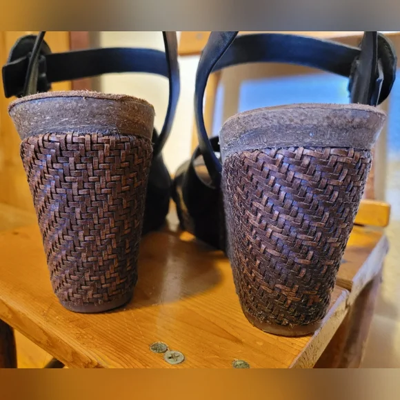 Sofft Casidy Black Wedge Sandal, Size 9.5 - Picture 3 of 8